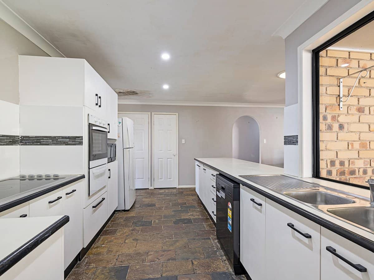 70 Prescoter Drive, VICTORIA POINT - Thumbnail 5