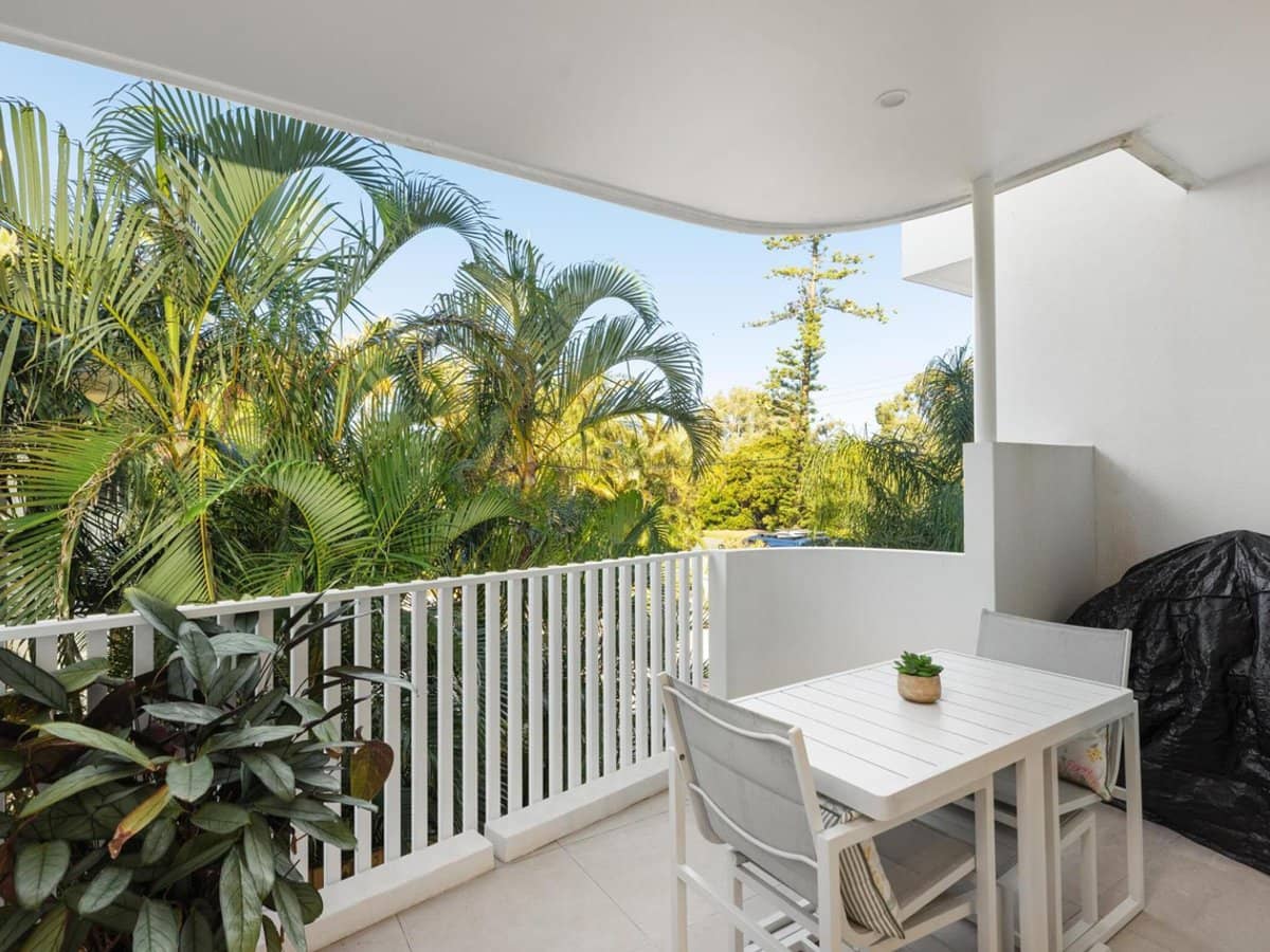 135 Golden Four Drive, BILINGA - Thumbnail 3