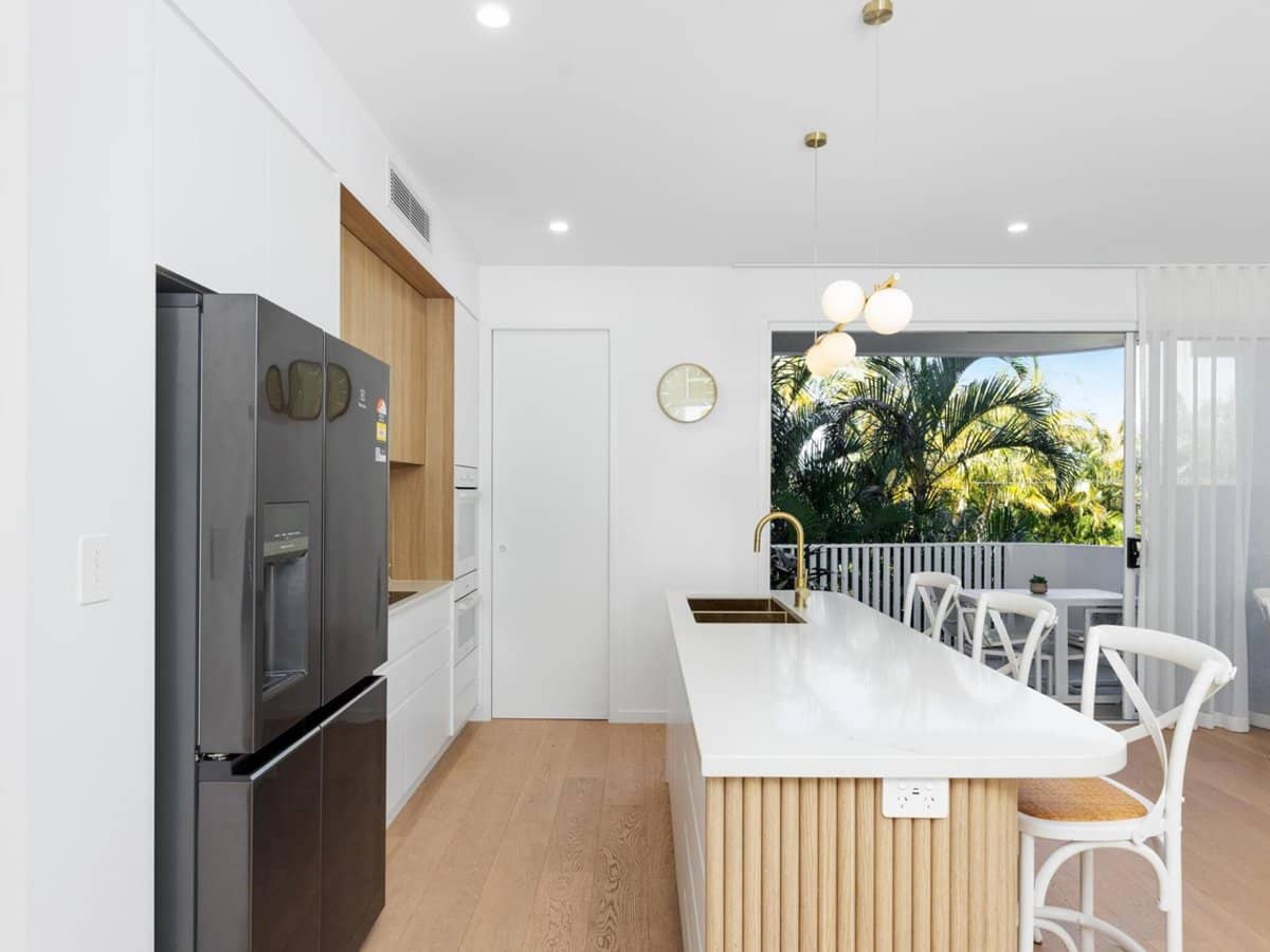 135 Golden Four Drive, BILINGA - Thumbnail 4