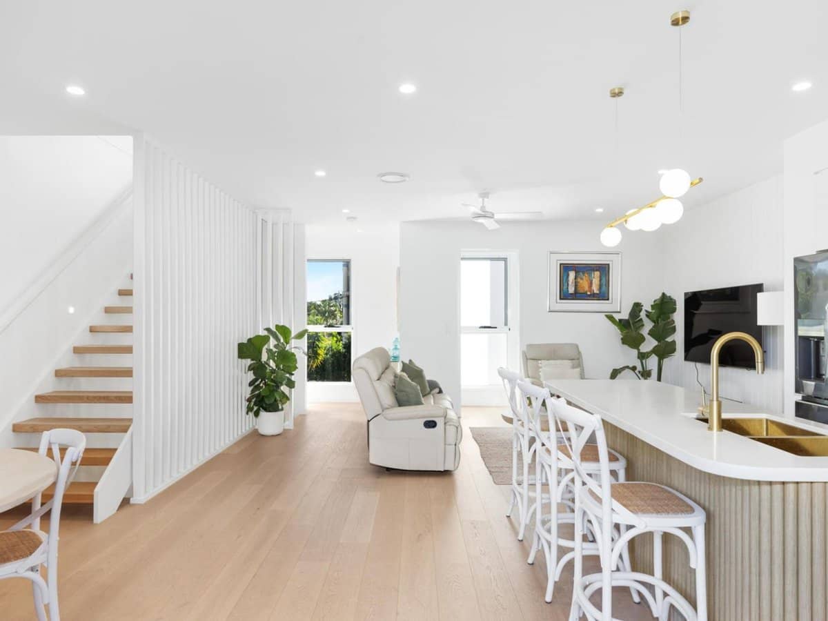 135 Golden Four Drive, BILINGA - Thumbnail 7