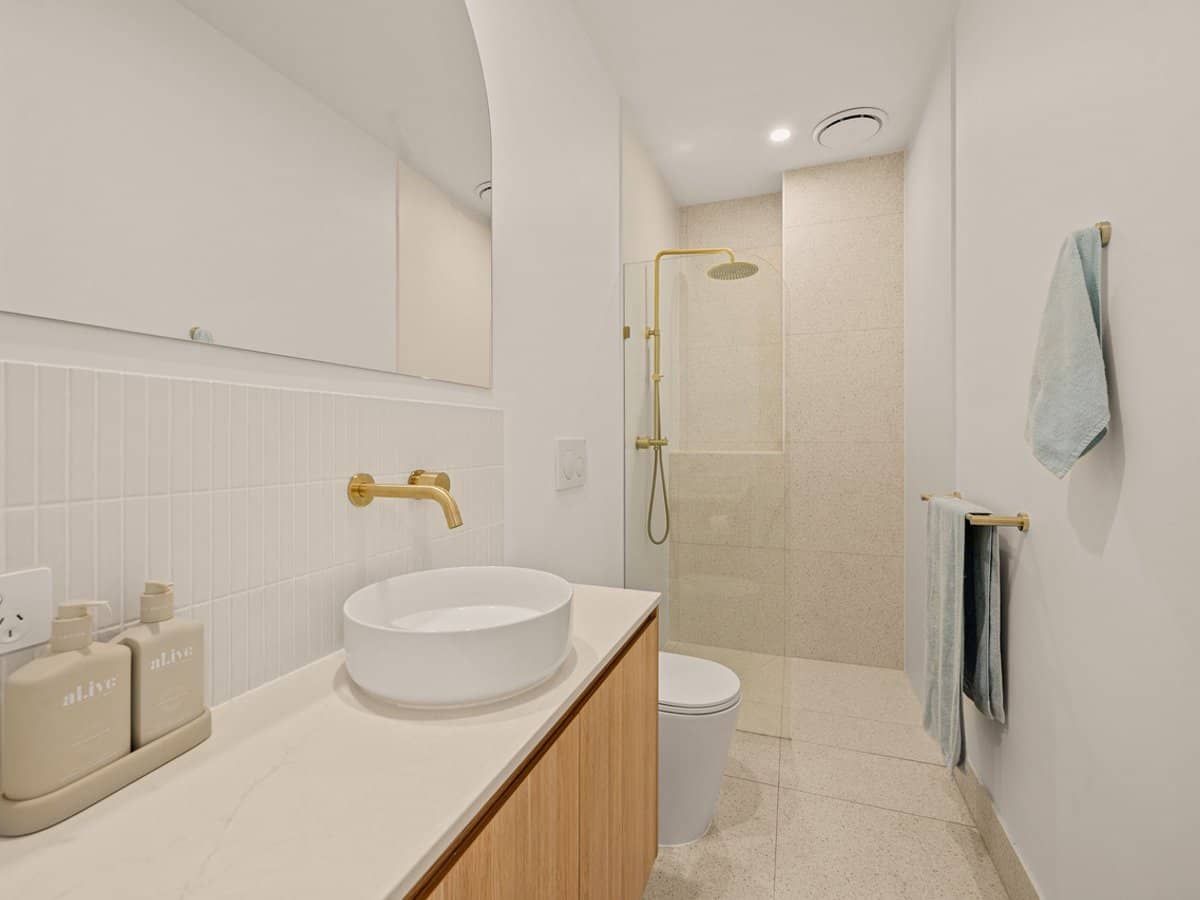 135 Golden Four Drive, BILINGA - Thumbnail 14