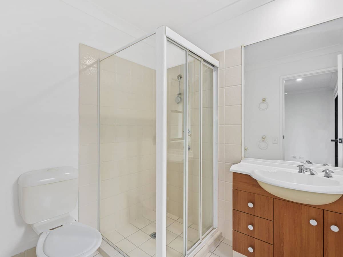 2 Gentian Drive, ARUNDEL - Thumbnail 10