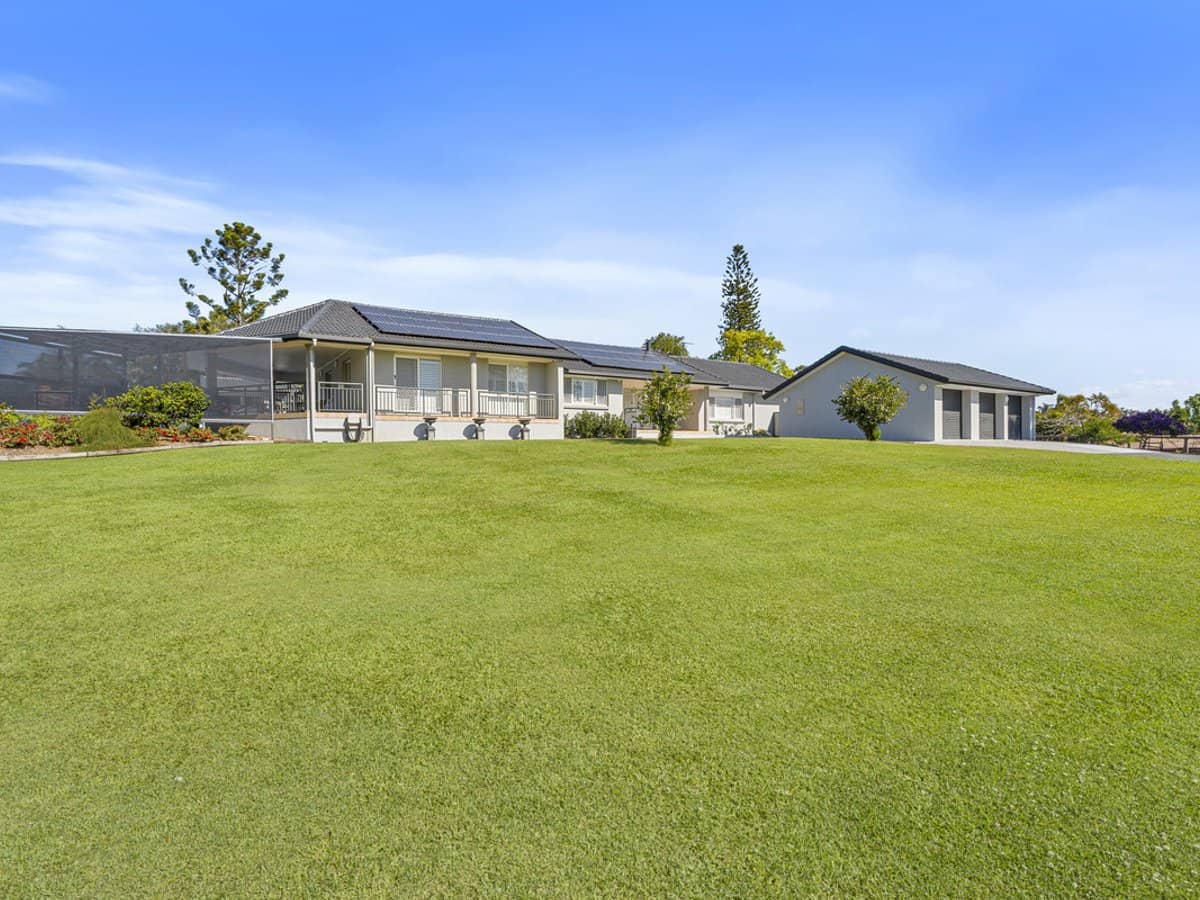 12 Ruth Terrace, OXENFORD - Thumbnail 3