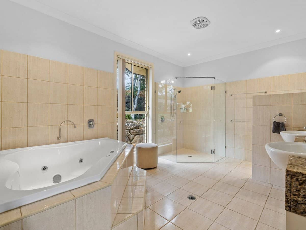 33 Lawnhill Drive, NERANG - Thumbnail 21