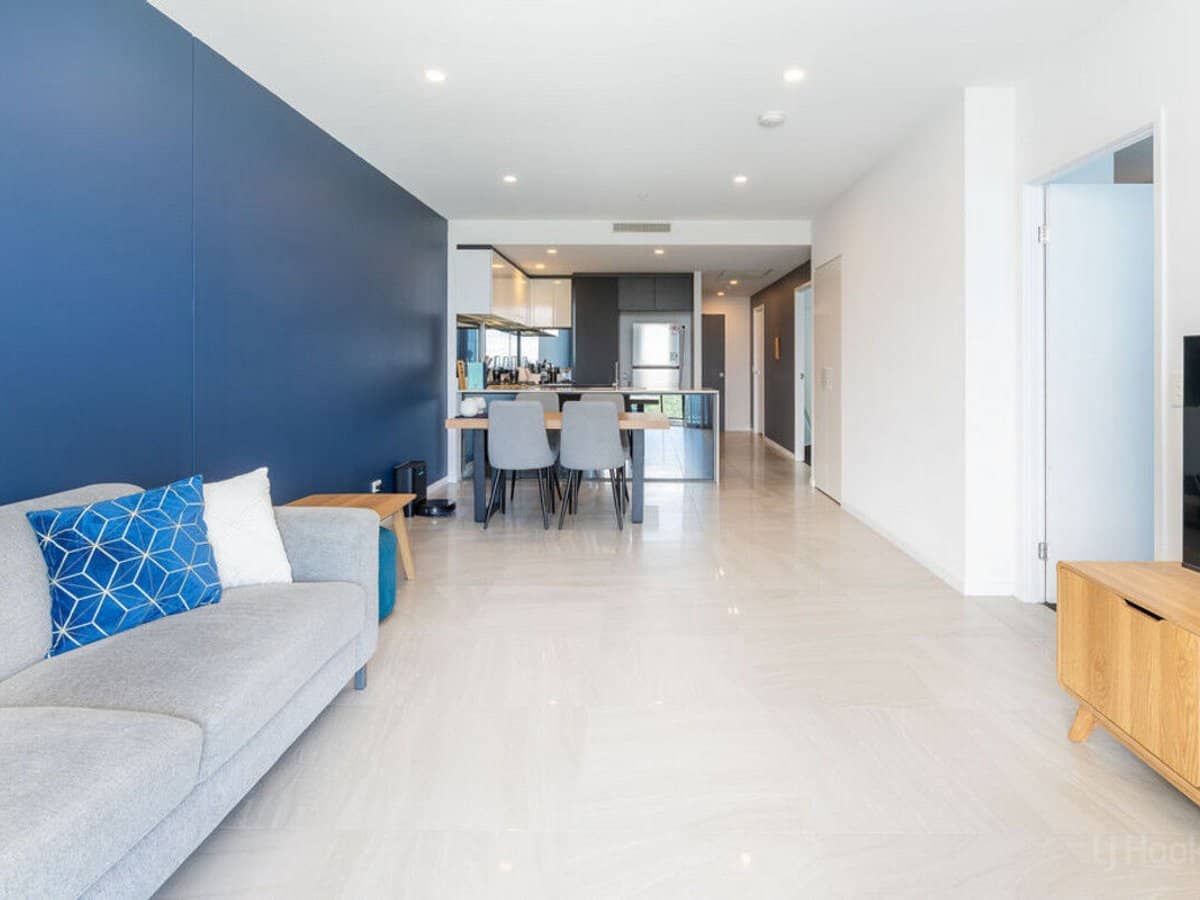 5 Harbour Side Court, BIGGERA WATERS - Thumbnail 8