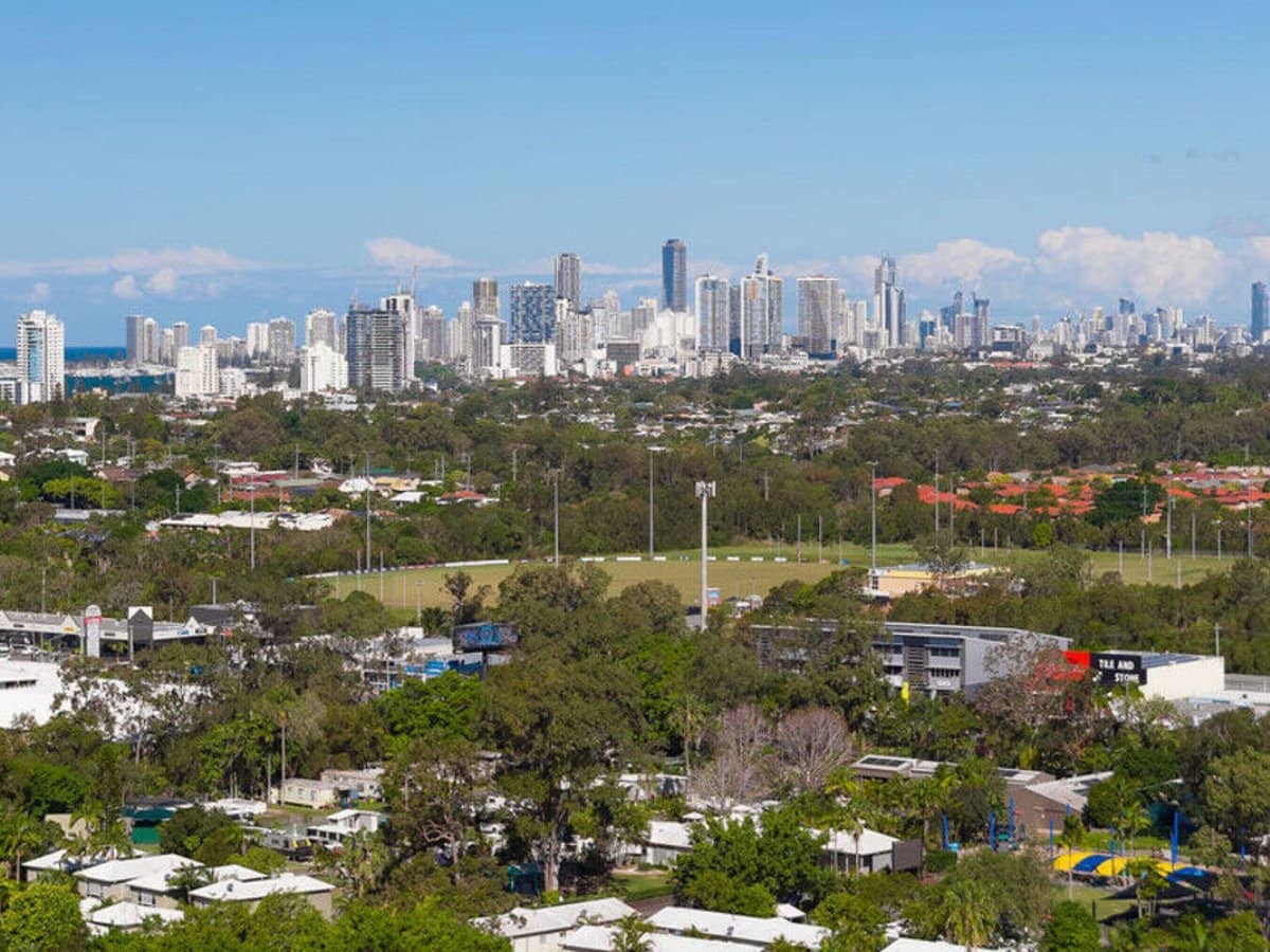 5 Harbour Side Court, BIGGERA WATERS - Thumbnail 19