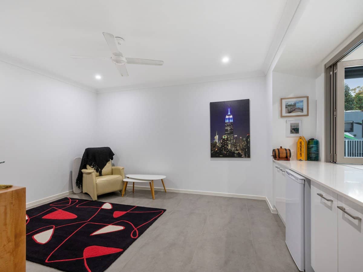 59 Brindabella Circuit, THORNLANDS - Thumbnail 13