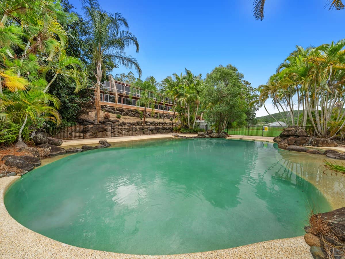 139 Clagiraba Road, CLAGIRABA - Thumbnail 1