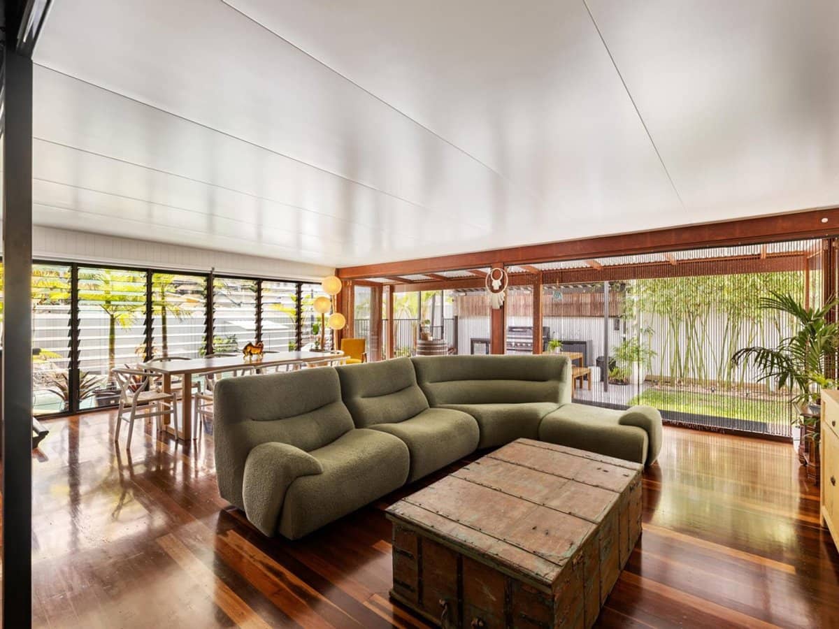 27 Boyd Street, TUGUN - Thumbnail 2