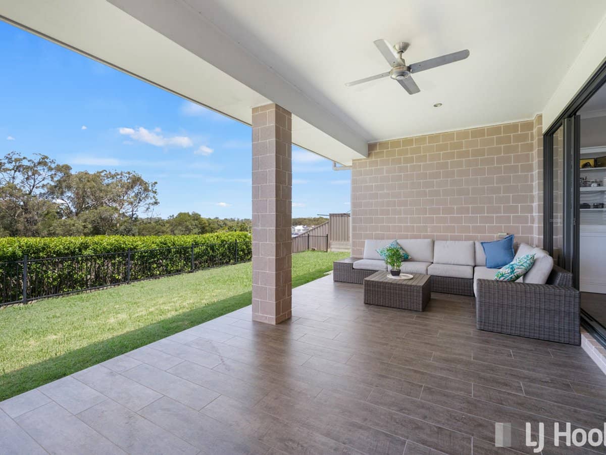 69 Capella Drive, REDLAND BAY - Thumbnail 2
