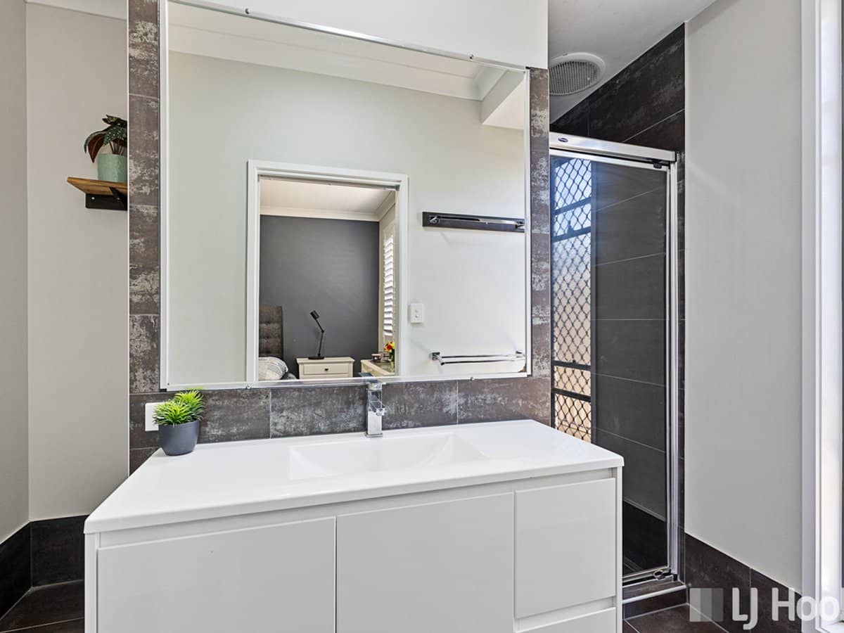 69 Capella Drive, REDLAND BAY - Thumbnail 13