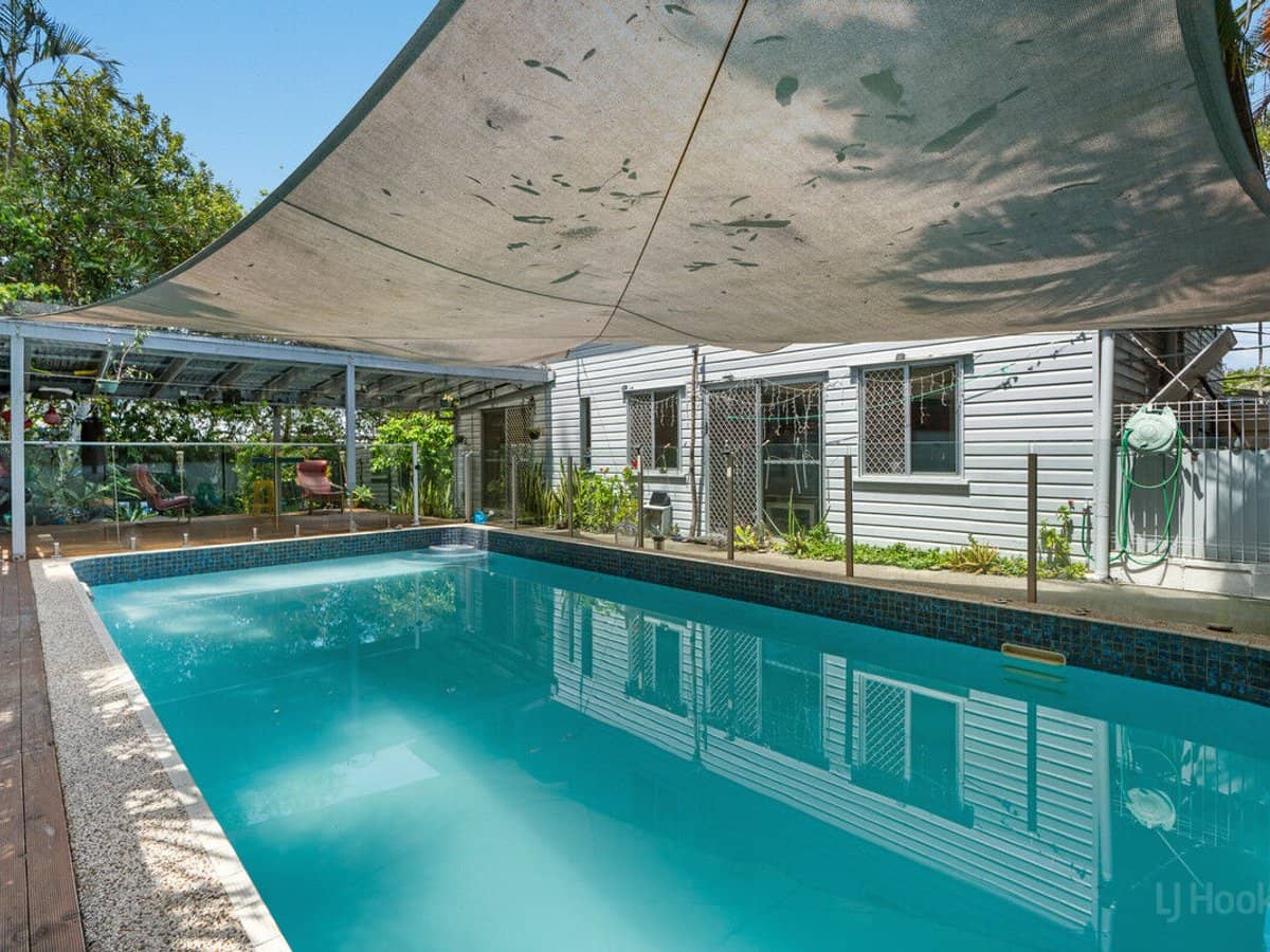 30A Harris Street, LABRADOR - Thumbnail 18