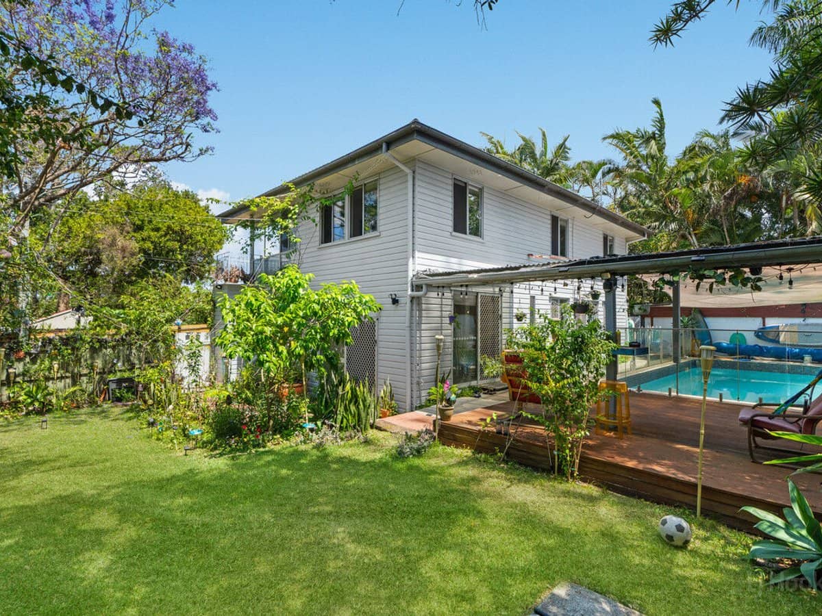 30A Harris Street, LABRADOR - Thumbnail 21