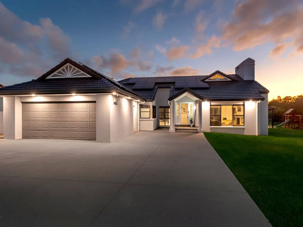 32 Palmcrest Drive, CARRARA - Thumbnail 1