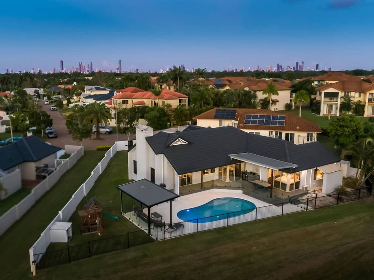 32 Palmcrest Drive, CARRARA - Thumbnail 3