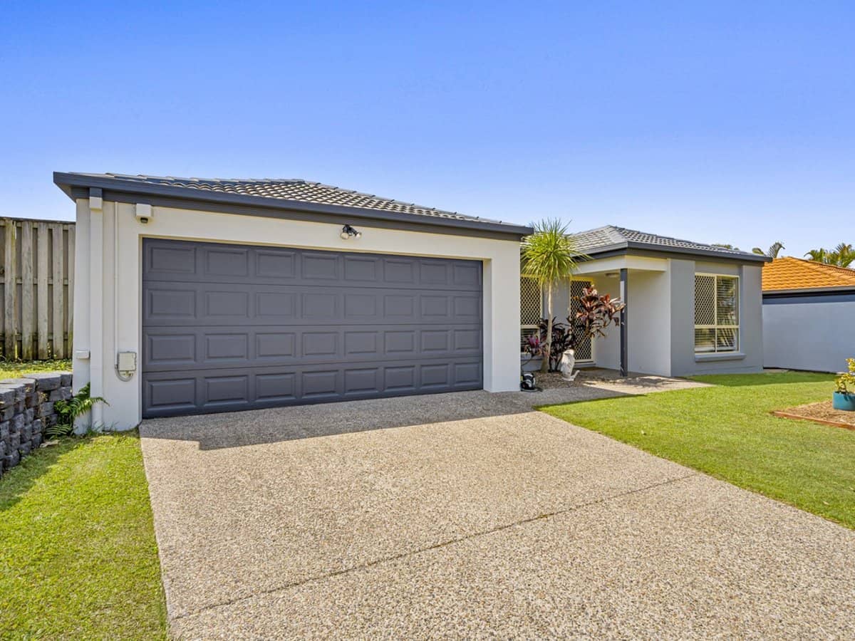 14 Etelka Way, ARUNDEL - Thumbnail 1