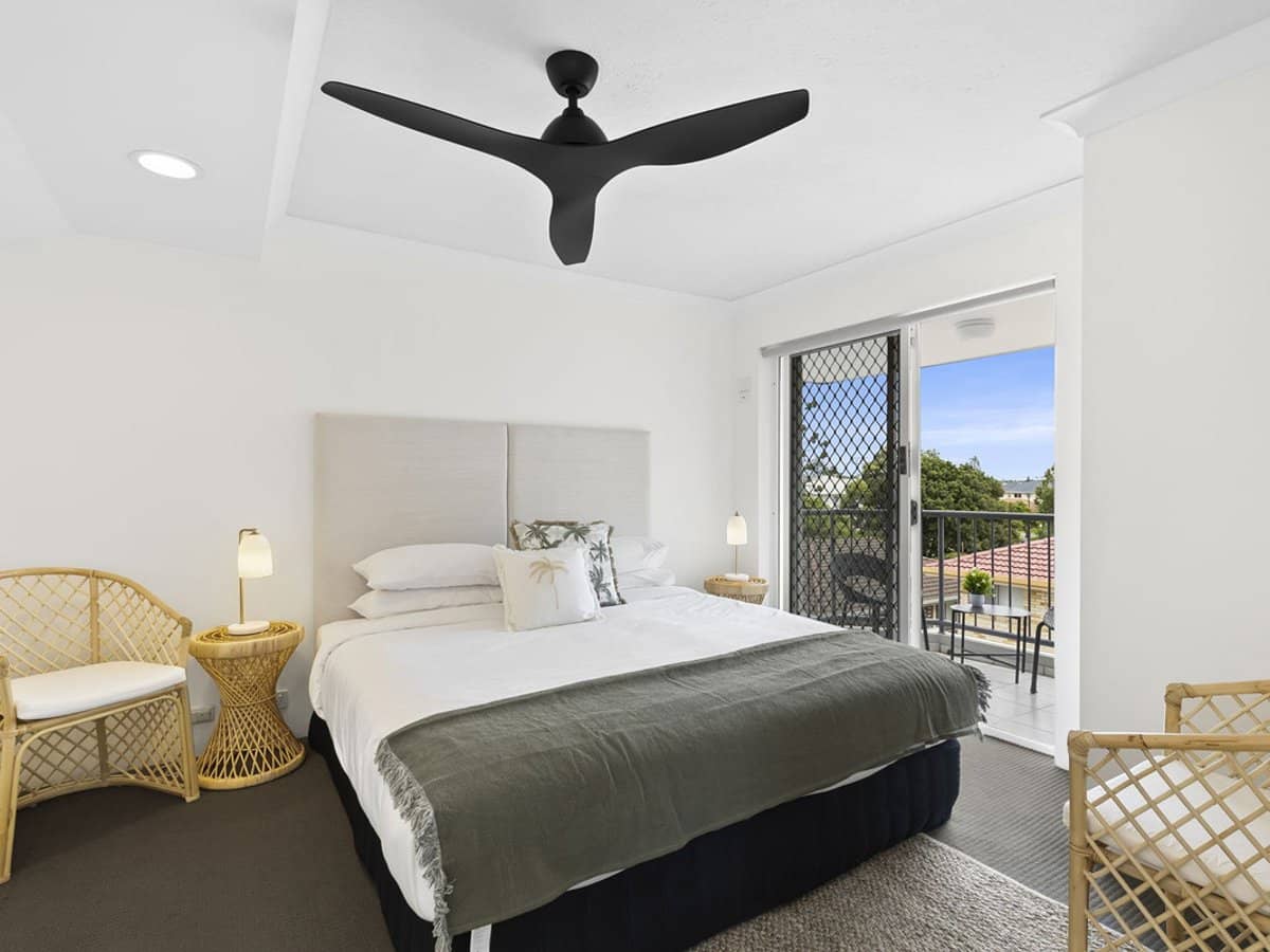 496 Marine Parade, BIGGERA WATERS - Thumbnail 6