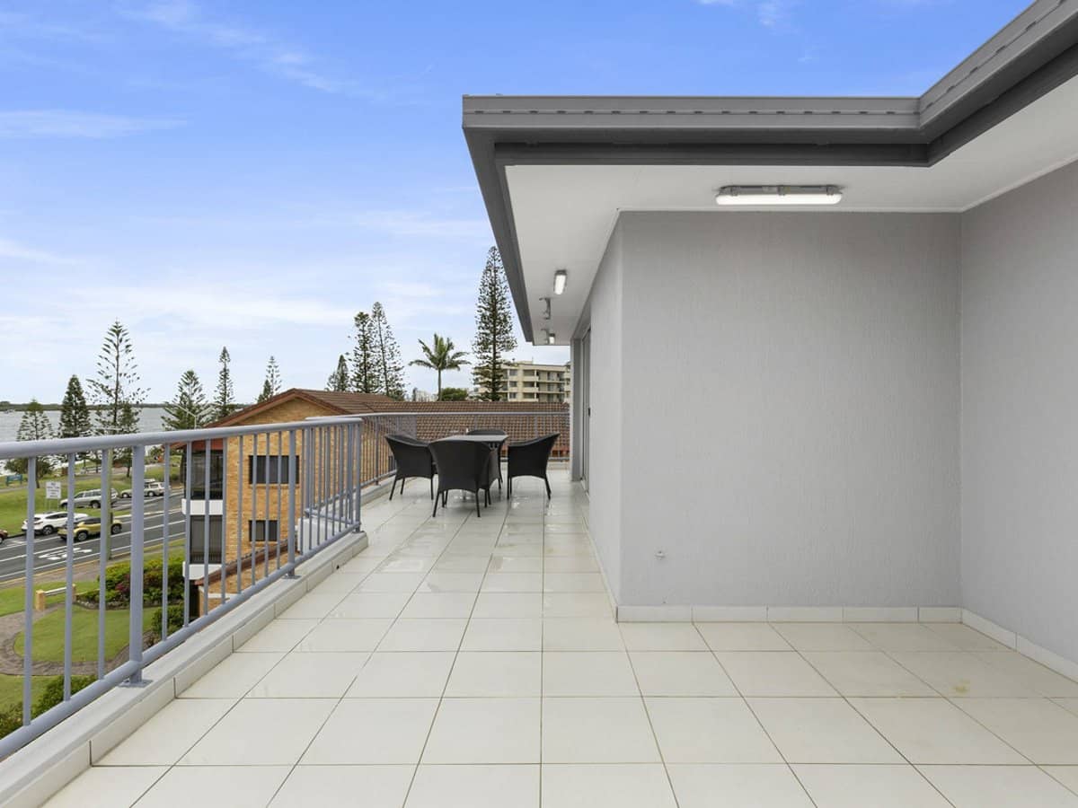 496 Marine Parade, BIGGERA WATERS - Thumbnail 13