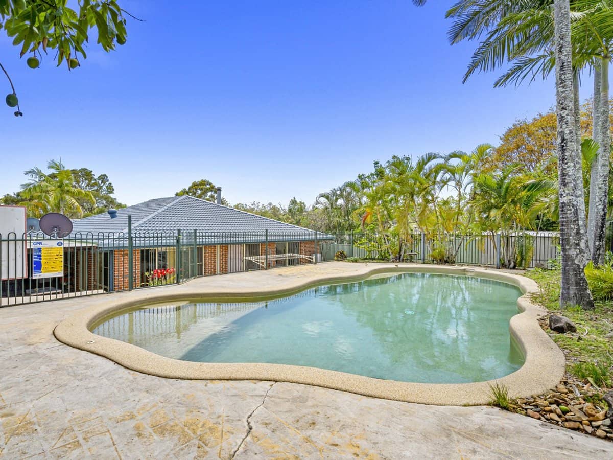 76 Explorers Way, WORONGARY - Thumbnail 2