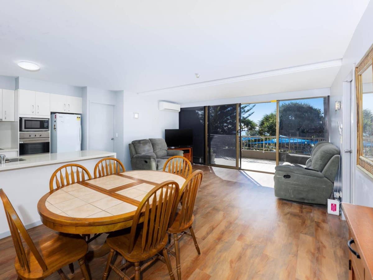 828 Pacific Parade, CURRUMBIN - Thumbnail 11