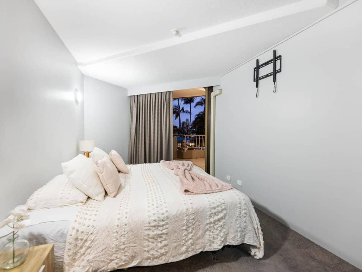 828 Pacific Parade, CURRUMBIN - Thumbnail 12