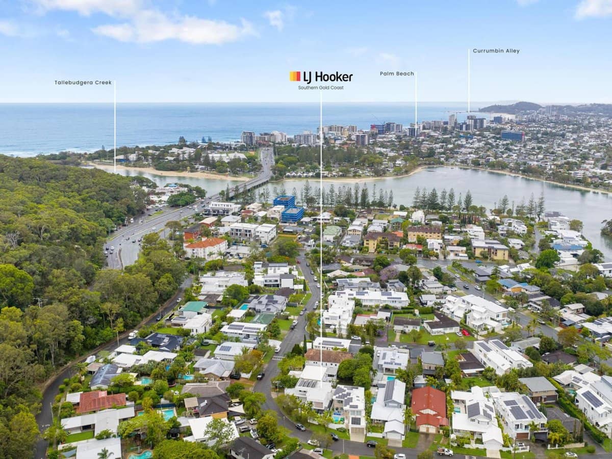 22 Tawarri Crescent, BURLEIGH HEADS - Thumbnail 4