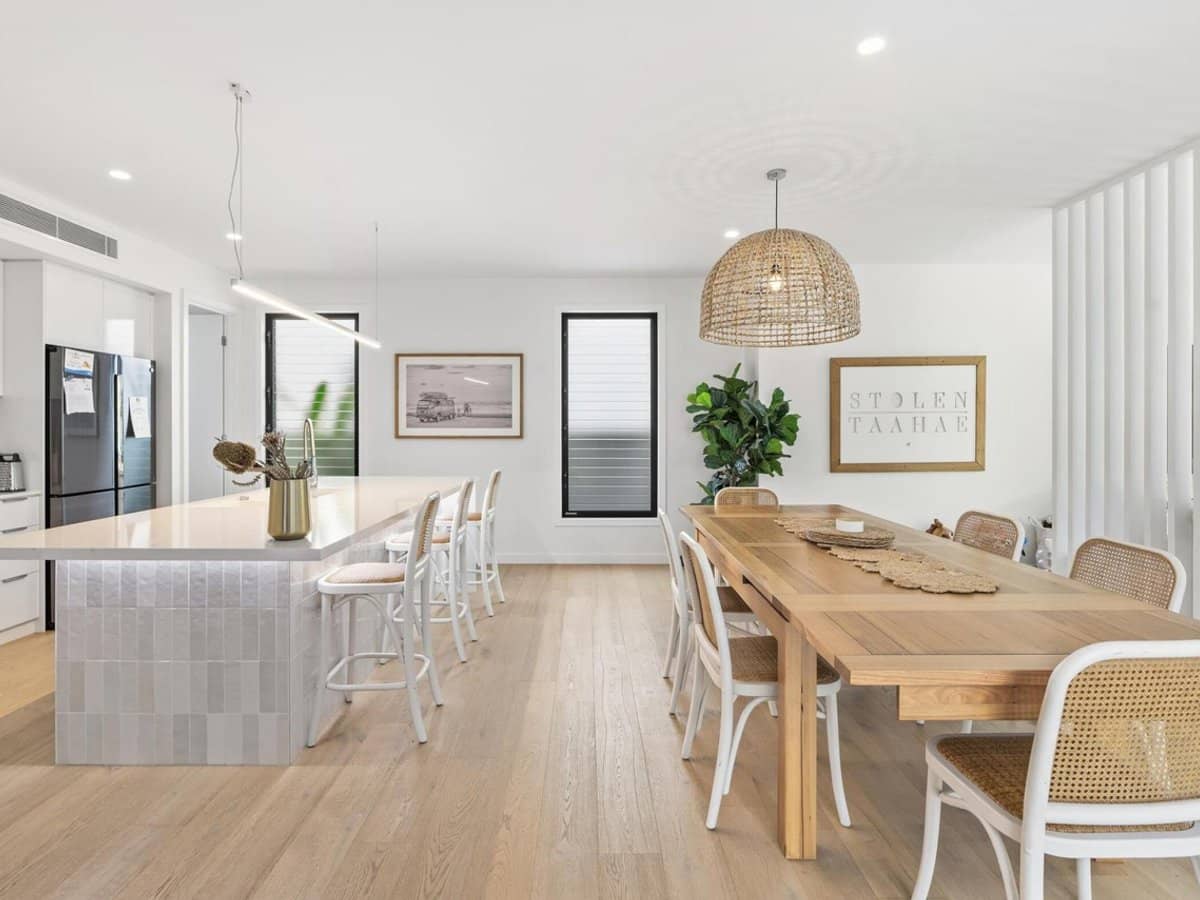 22 Tawarri Crescent, BURLEIGH HEADS - Thumbnail 7