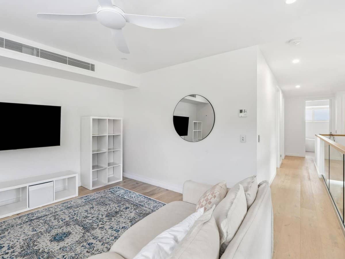 22 Tawarri Crescent, BURLEIGH HEADS - Thumbnail 8