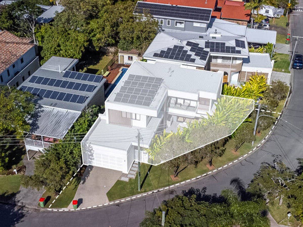 22 Tawarri Crescent, BURLEIGH HEADS - Thumbnail 11