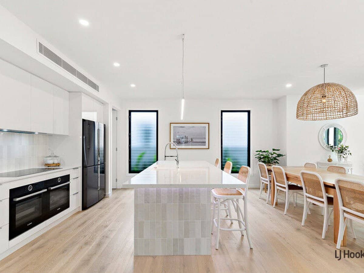 22 Tawarri Crescent, BURLEIGH HEADS - Thumbnail 14