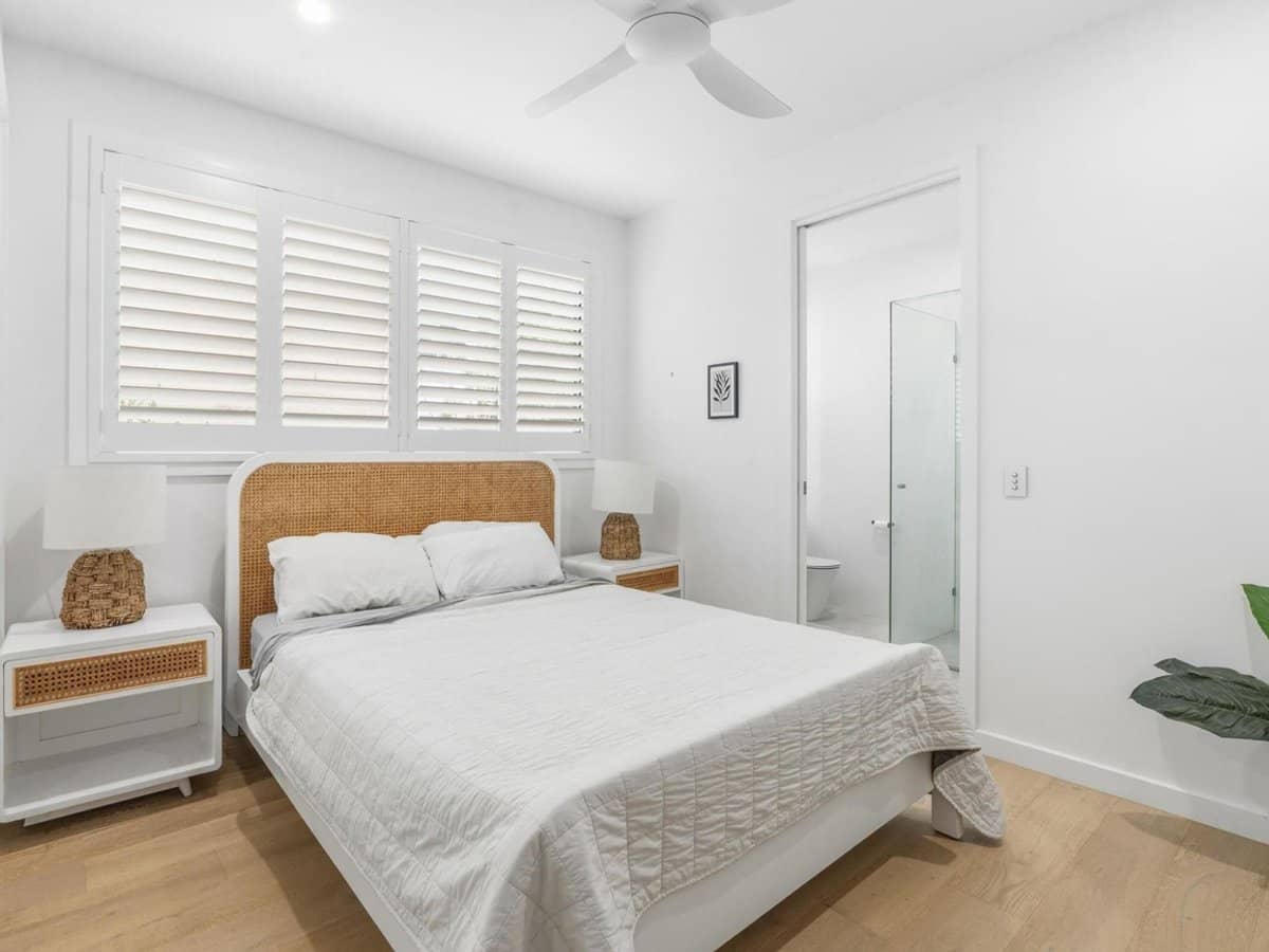 22 Tawarri Crescent, BURLEIGH HEADS - Thumbnail 23