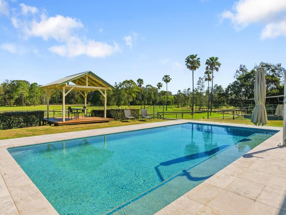 45 Larch Street, TALLEBUDGERA - Thumbnail 1