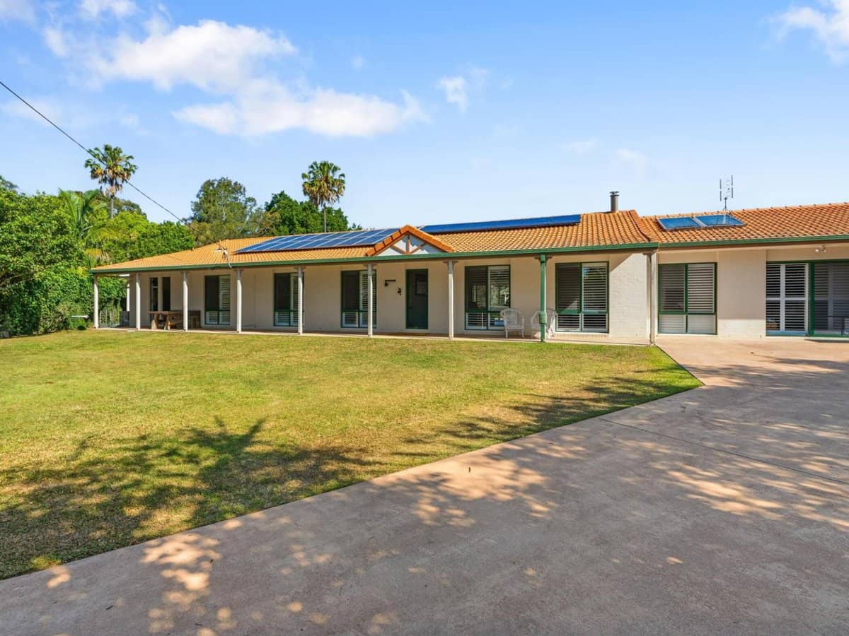 45 Larch Street, TALLEBUDGERA - Thumbnail 5