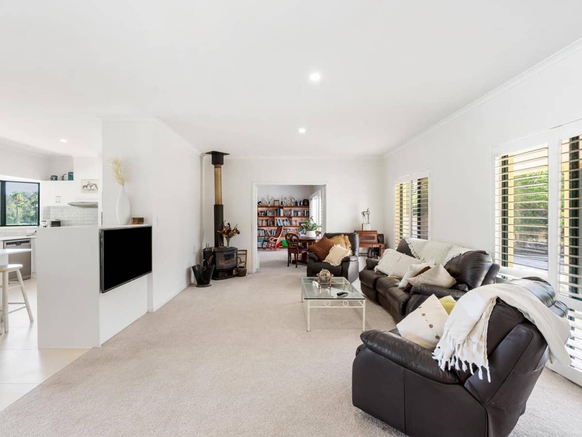 45 Larch Street, TALLEBUDGERA - Thumbnail 8