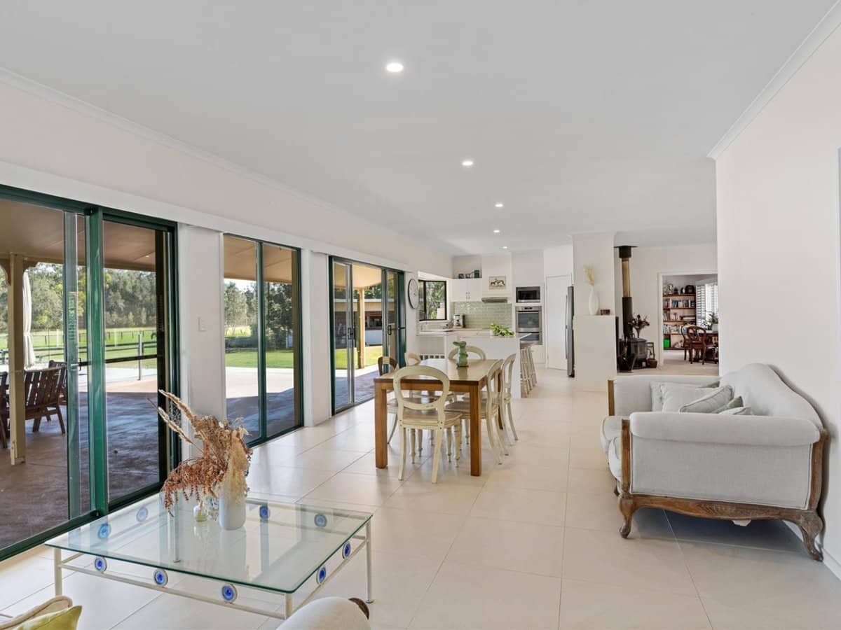 45 Larch Street, TALLEBUDGERA - Thumbnail 9