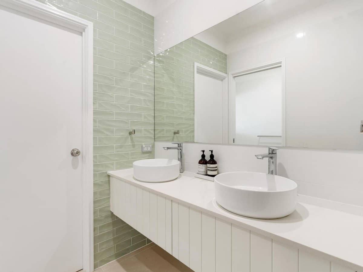 45 Larch Street, TALLEBUDGERA - Thumbnail 15