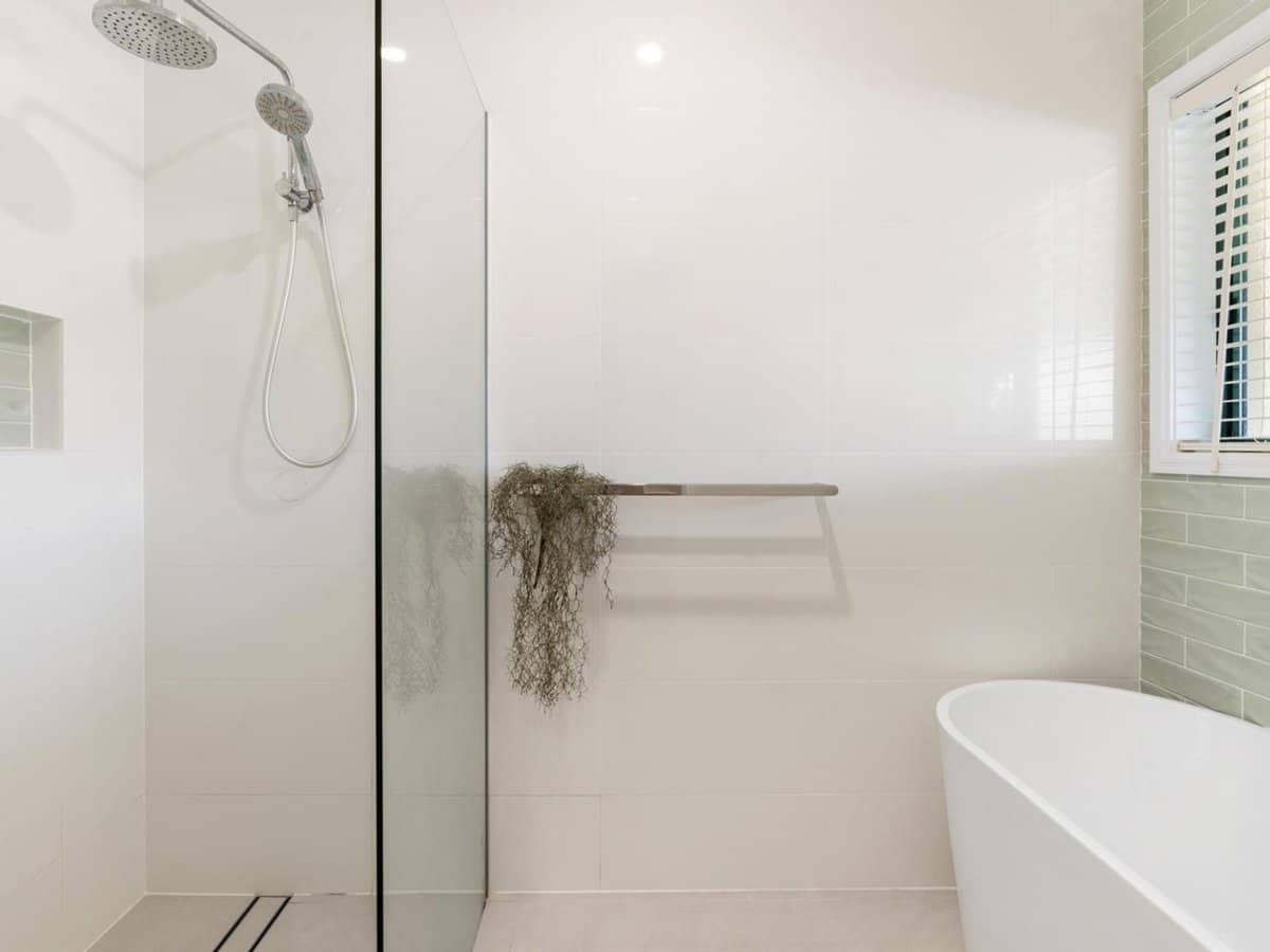 45 Larch Street, TALLEBUDGERA - Thumbnail 16