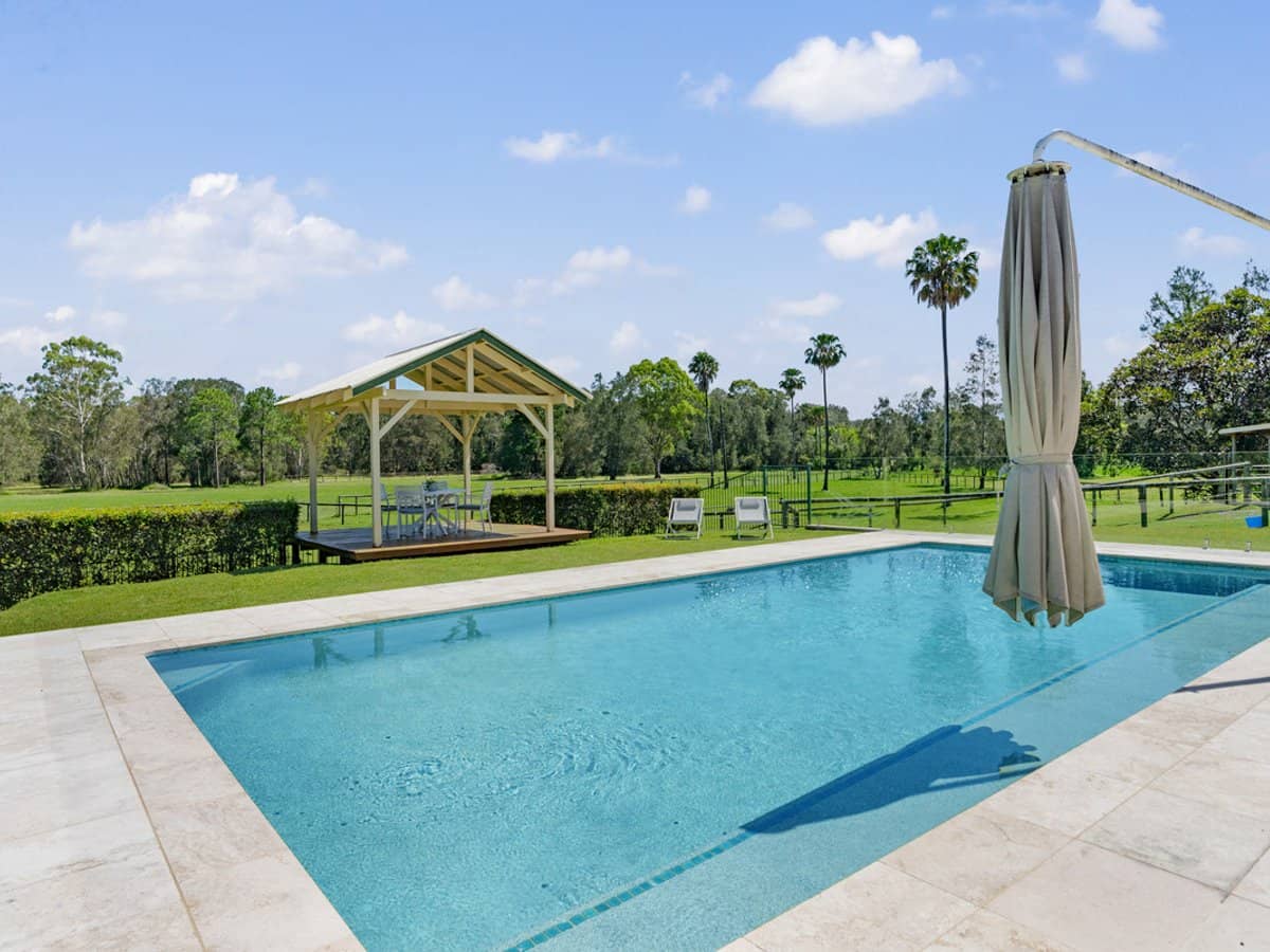 45 Larch Street, TALLEBUDGERA - Thumbnail 3