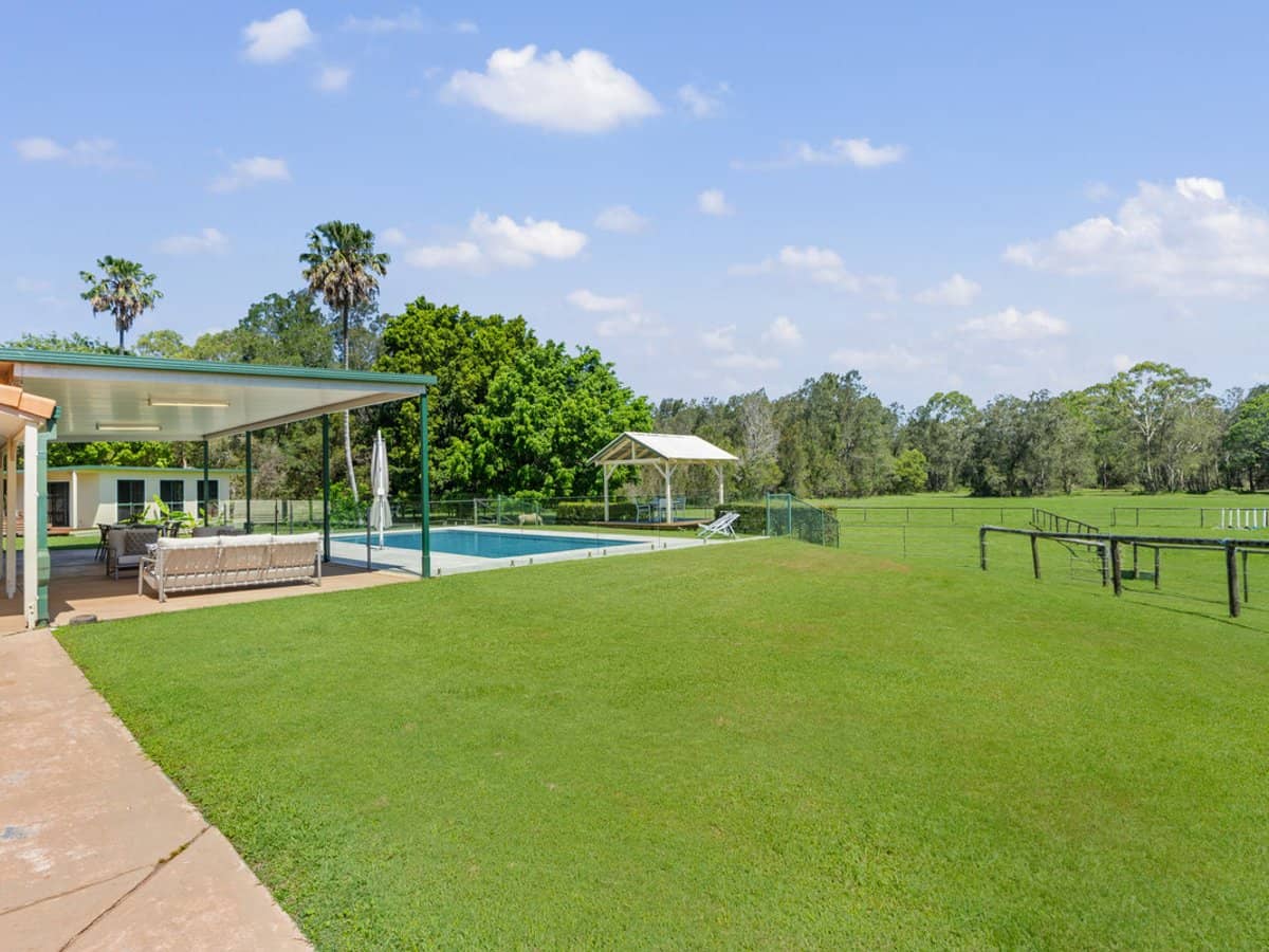 45 Larch Street, TALLEBUDGERA - Thumbnail 5