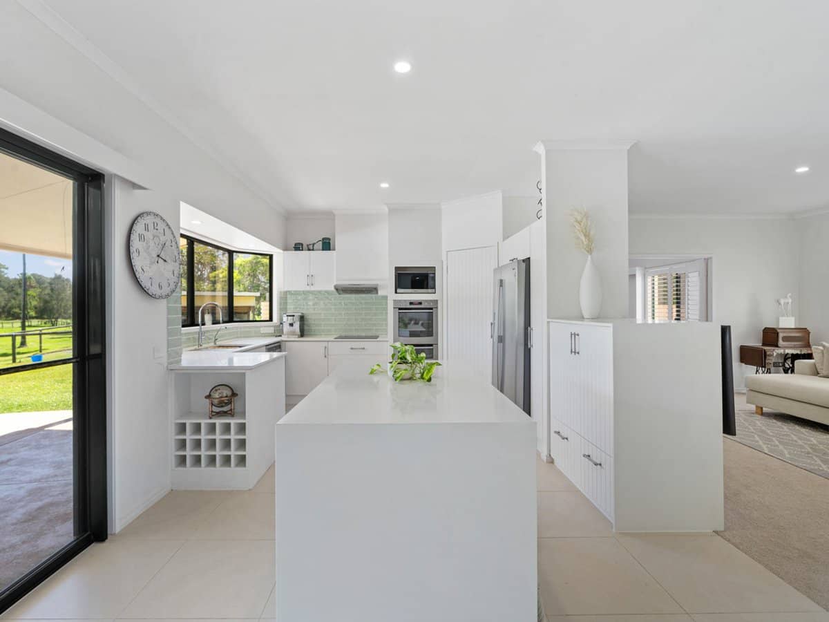 45 Larch Street, TALLEBUDGERA - Thumbnail 15