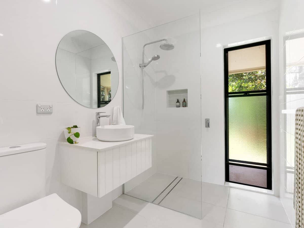 45 Larch Street, TALLEBUDGERA - Thumbnail 21