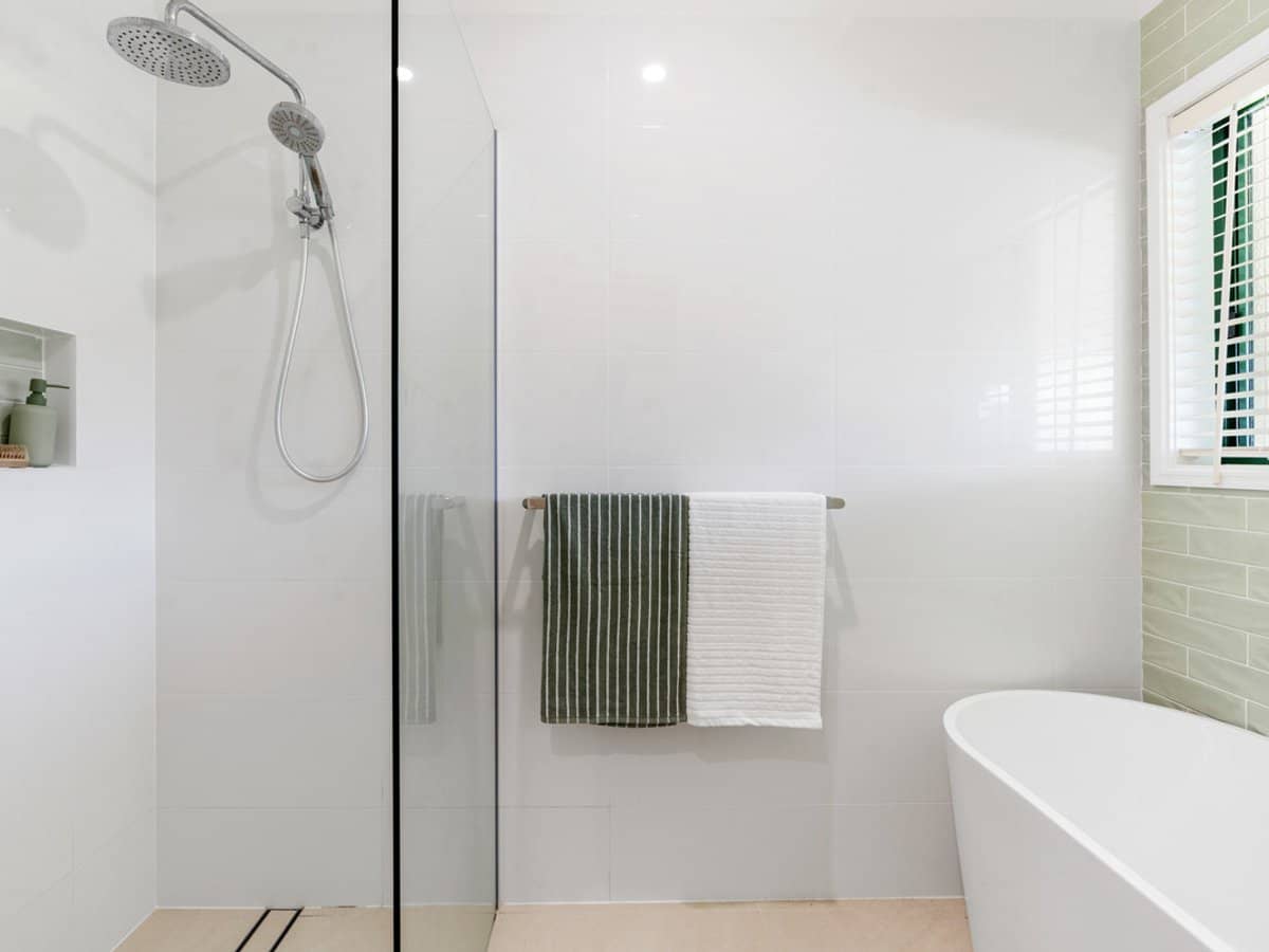 45 Larch Street, TALLEBUDGERA - Thumbnail 23