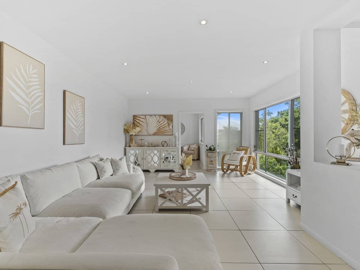 3 Rapa Court, PACIFIC PINES - Thumbnail 4