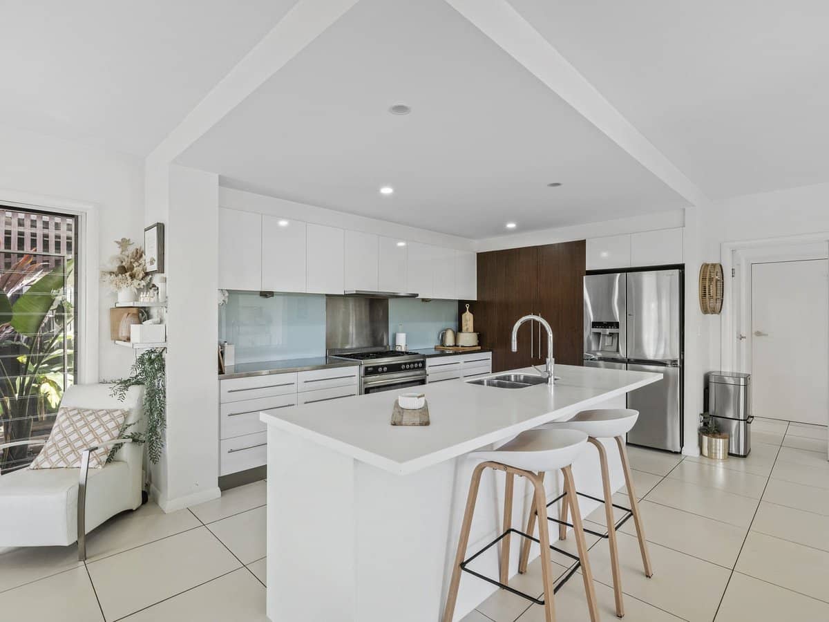 3 Rapa Court, PACIFIC PINES - Thumbnail 11