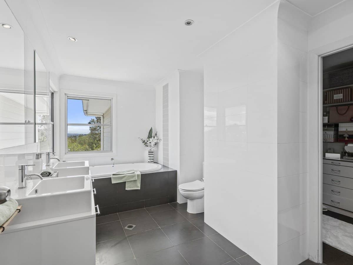 3 Rapa Court, PACIFIC PINES - Thumbnail 22