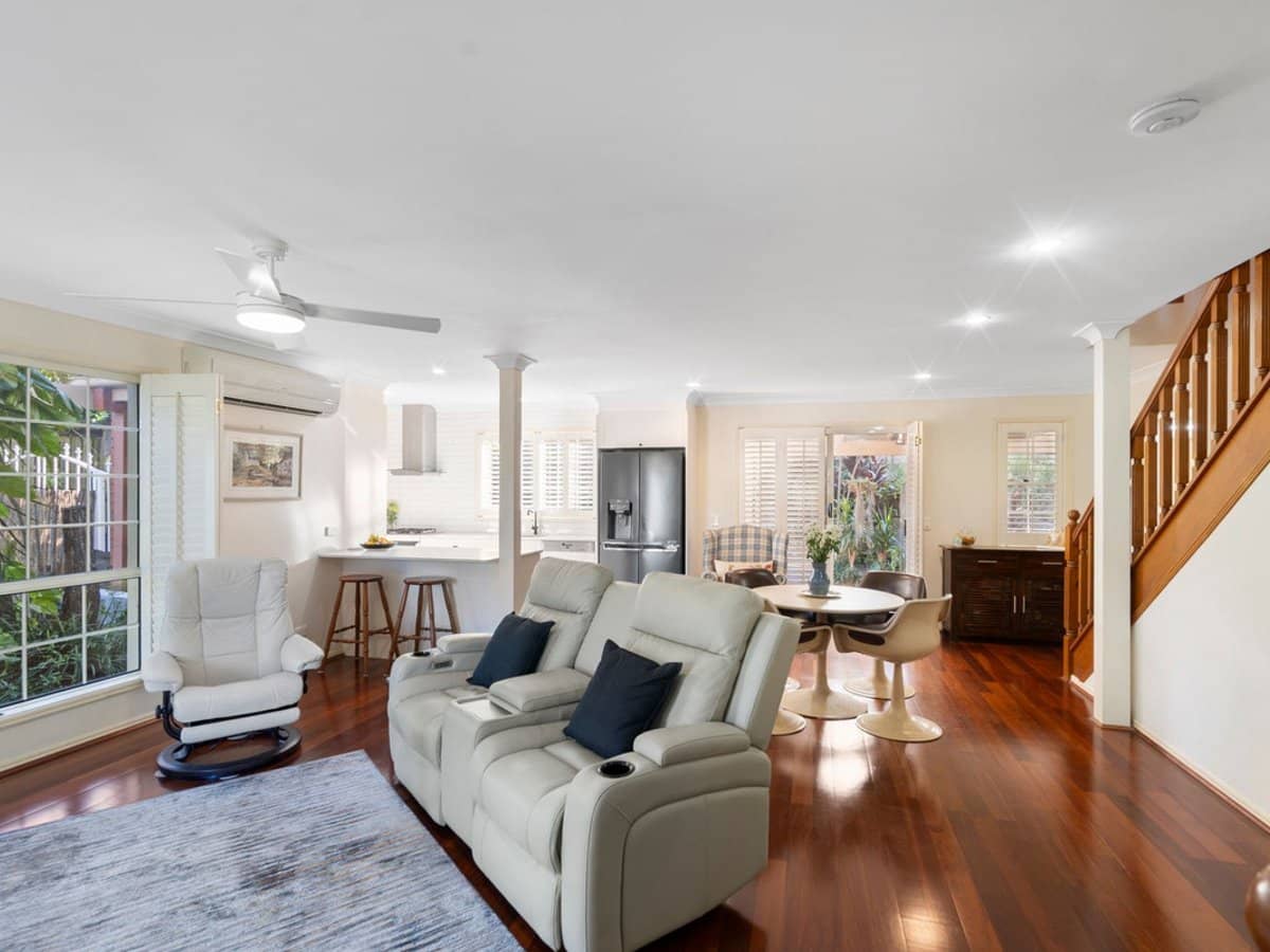 44 Paddington Drive, CARRARA - Thumbnail 7