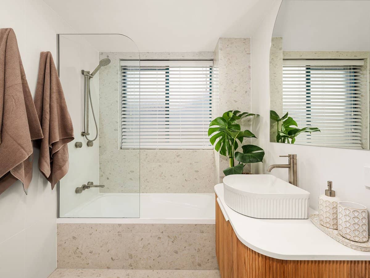 40-42 Rutledge Street, COOLANGATTA - Thumbnail 15