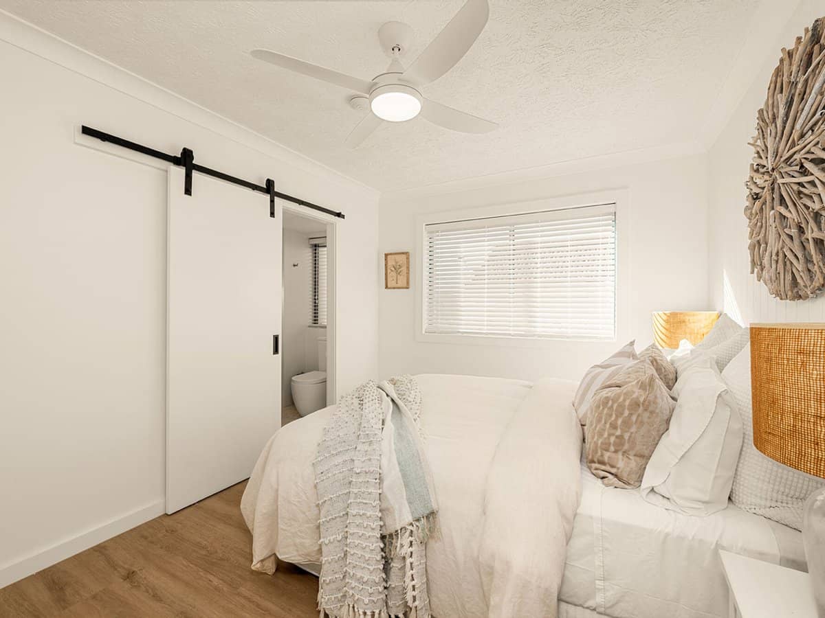 40-42 Rutledge Street, COOLANGATTA - Thumbnail 16