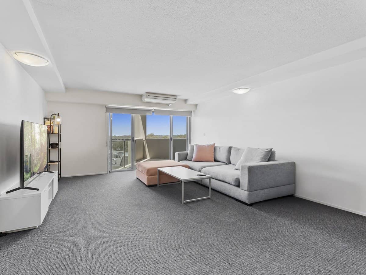 111 Lindfield Road, HELENSVALE - Thumbnail 3