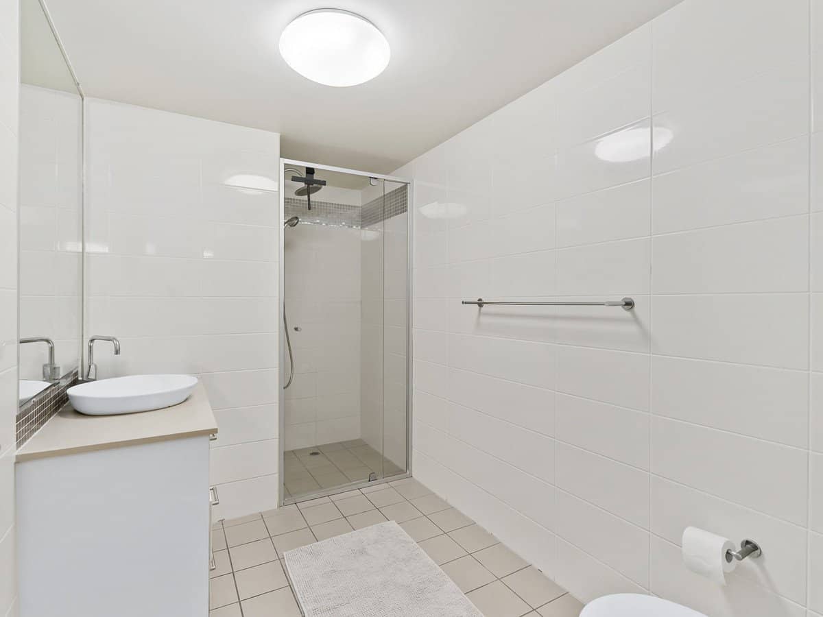 111 Lindfield Road, HELENSVALE - Thumbnail 11